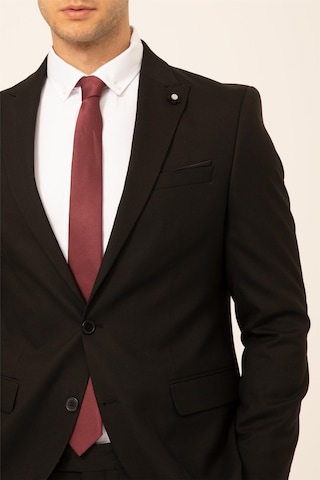 Süvari Siyah Slim Fit Düz Sivri Yaka 6 Drop Klasik Takım Elbise