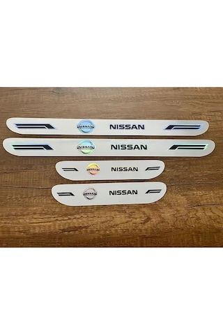 Nissan Aynalı Kapı Eşiği 4'lü Set