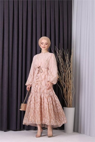 Neşeli Butik Kadın Şifon Eteği Fırfırlı Desenli Tesettür Elbise Sms008 Bej