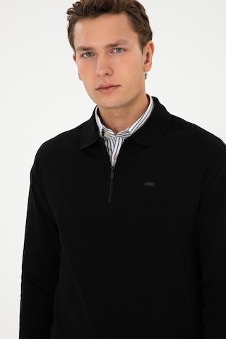 U.S. Polo Assn. Erkek Comfort Fit Yarım Fermuarlı Siyah Sweatshirt 50316484-VR046