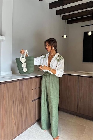 Neşeli Butik Kadın Nakış Detaylı Gömlek Pantolon İkili Keten Takım Nbemp2514 Yeşil
