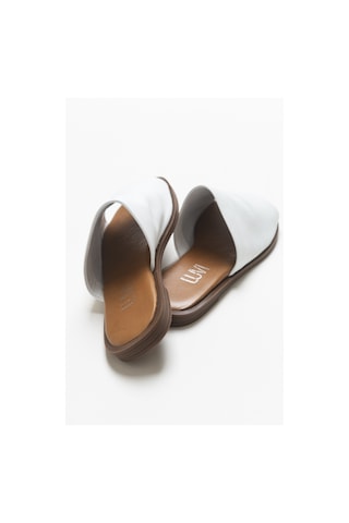 Luvishoes Clau Beyaz Kadın Deri Terlik Beyaz