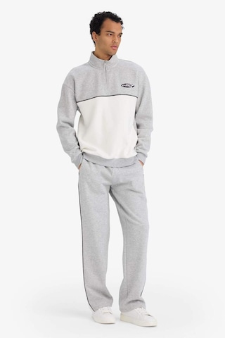 Defacto Boxy Fit Dik Yaka Yarım Fermuarlı Baskılı Kalın Sweatshirt F3825ax25wngr369 Gri
