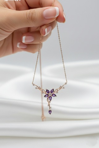Çekirdekjewelry 925 Ayar Gümüş Mortaşli Taşlı Sarmaşık Kolye Rose