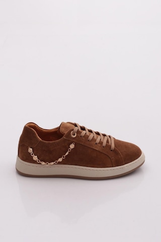 Dgn 26027 Kadin Comfort Ayakkabi Camel Süet