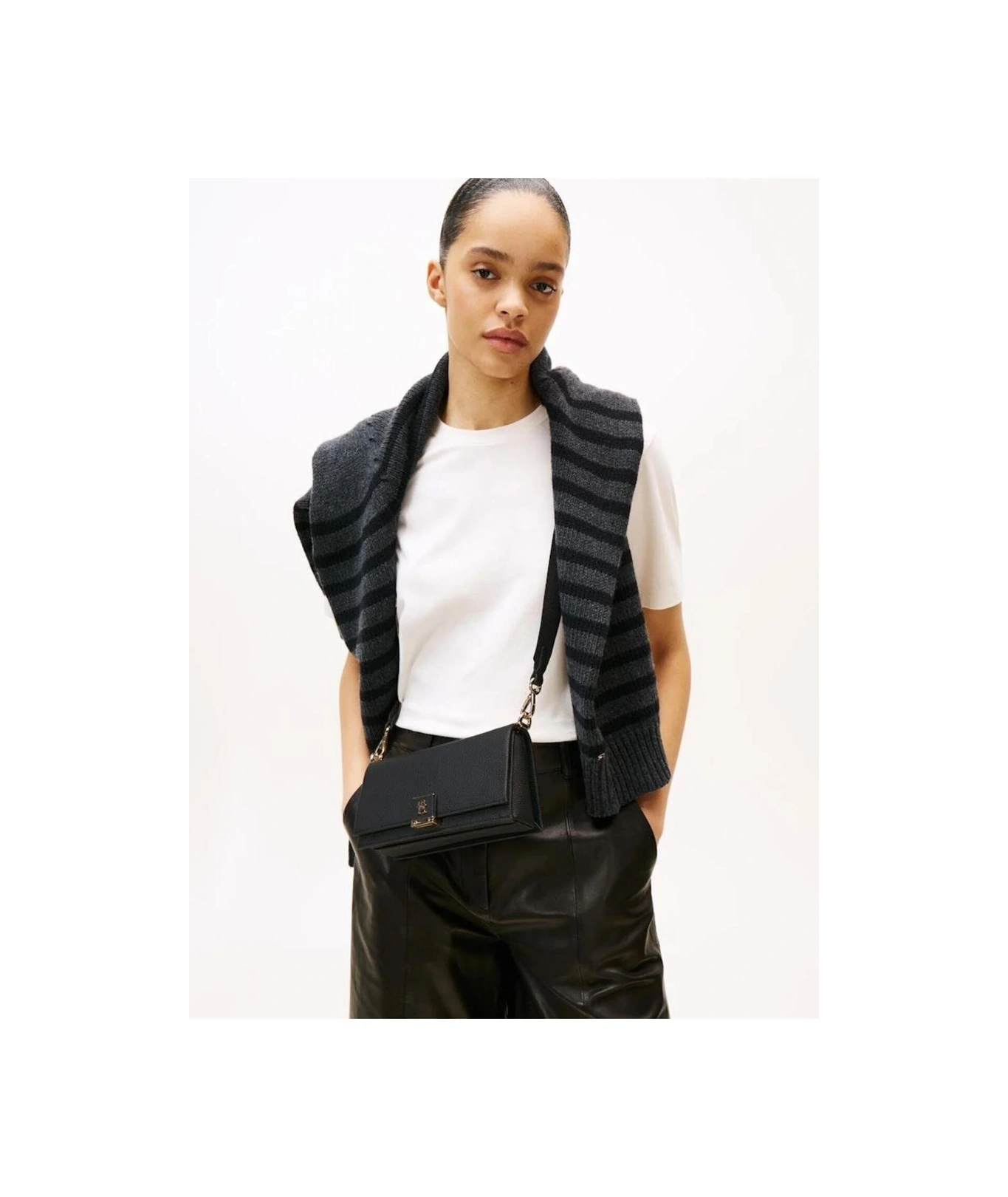 Tommy Hilfiger Kadın Çapraz Çanta Aw0aw17949bds Siyah