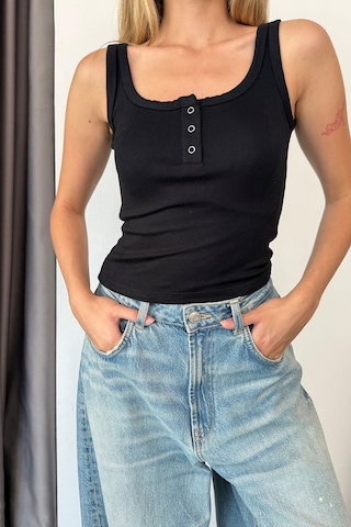 Jee Lee Kadın Askılı Önü Çıtçıtlı Atlet Siyah - 26y 26205