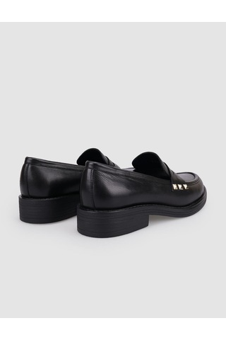 Hakiki Deri Siyah Zımba Detaylı Kadın Loafer Siyah