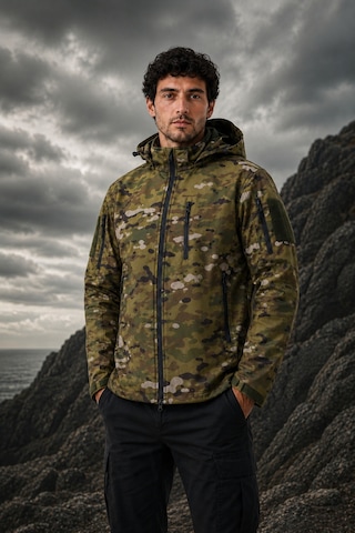 Maison Rae Erkek Outdoor Softshell Kamuflaj Mont Çıkarılabilir Kapüşonlu, Polar Astarlı, Çok Cepli, Patch Cırt Detaylı