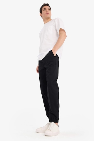 DeFacto %100 Pamuk Jogger Slim Fit Dar Kesim Beli Bağcıklı Gabardin Pantolon D8607AX25SPBK81