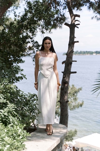 Mai Collection Mai Studios Co. Kita Üçgen Detay Çizgili Ekru Keten Crop Ekru