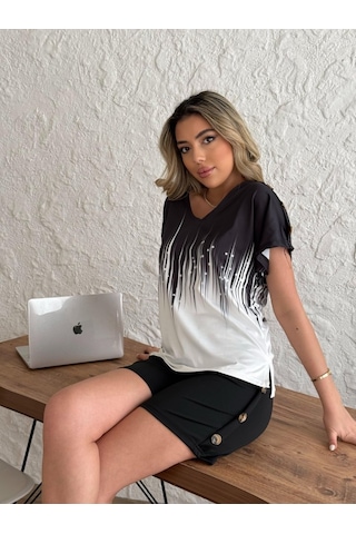 Ahes Shopping Kadın V Yaka Kısa Kol Kenarları Minik Yırtmaç Detaylı Dalgıç Bluz + Düğme Detaylı Dalgıç Şort Siyah