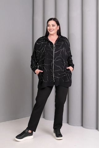 Kapüşonlu Fermuarlı Taş Baskılı Ceket Siyah