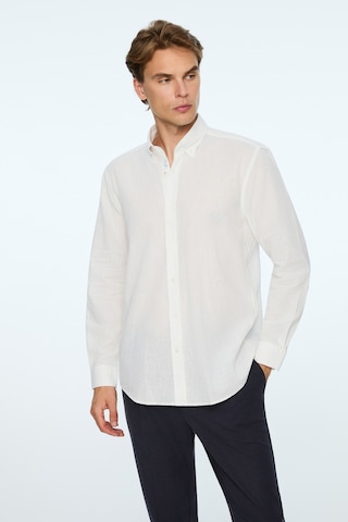 Morven Erkek Beyaz Keten Trend Düz Regular Fit Düğmeli Yaka Gömlek 26ys004007600 Beyaz