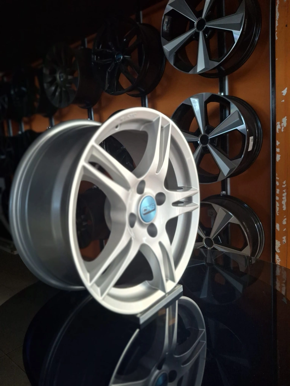 4x108x16 7.0 65.1 Et25 Sılver Cms 352-03 Cms 4 Adet