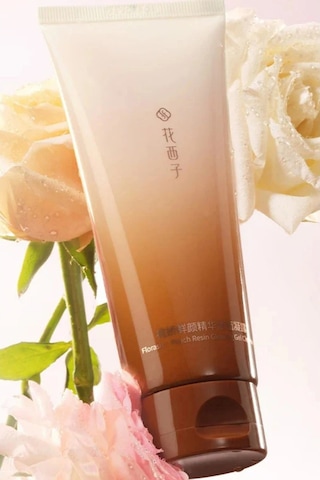 Florasis Şeftali Reçinesi Parlatıcı Jel Yüz Temizleyici 120 ML