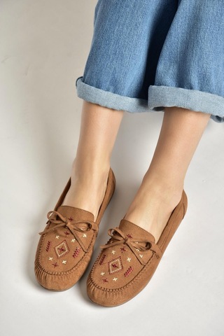 Fox Shoes Y996073102 Taba Süet Renkli Motif İşlemeli Kadın Babet Taba