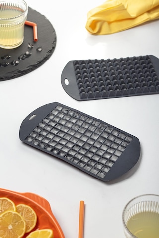 Antrasit Piramit Buz Kalıbı 13 24 2 Cm