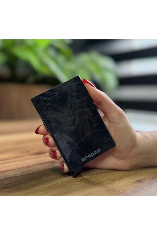 Wrapsol Rfid Korumalı Alüminyum Otomatik Mekanizmalı Kredi Kartlık Desenli Prizma Gri Taş Desenli Siyah Deri Taş Desenli Siyah Deri Siyah