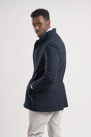 Slimfit Hakim Yaka Düğme Kapamalı Yan Cepli Astarlı Tek Yırtmaçlı Yünlü Kaşe Kaban Lacivert