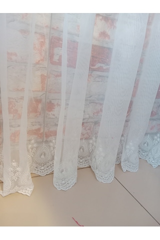 Beyaz Sade Ayağı Güpürlü Tül Perde
