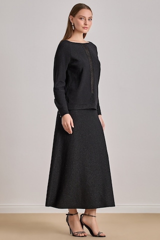 Bilekte Boy Siyah Triko Etek Siyah