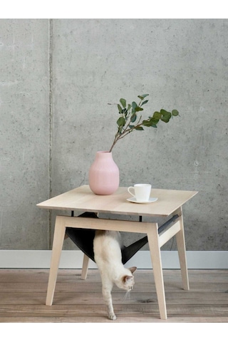 Minimalist Ahşap Yan Sehpa Ve Gizli Kedi Hamağı