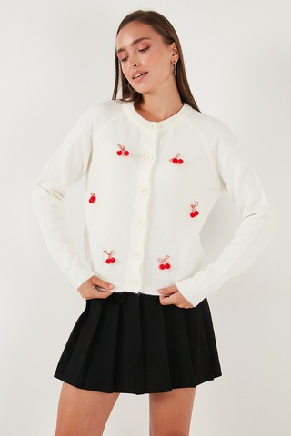 Lela Premium Regular Fit Bisiklet Yaka Kiraz Süslemeli Bayan Hırka 6802939A Ekru