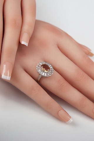 Ortası Zultanit Taşlı Baget Süslemeli 925 Ayar Gümüş Bayan Yüzük -7969