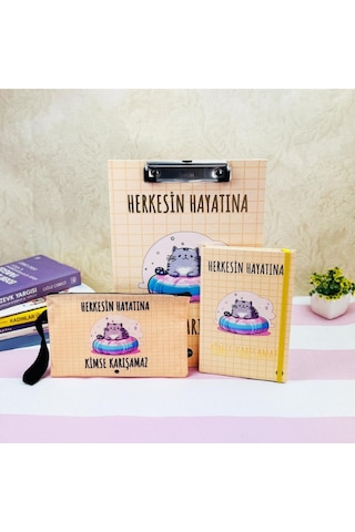 Herkesin Hayatına Kimse Karışamaz Tasarımlı Kırtasiye Seti