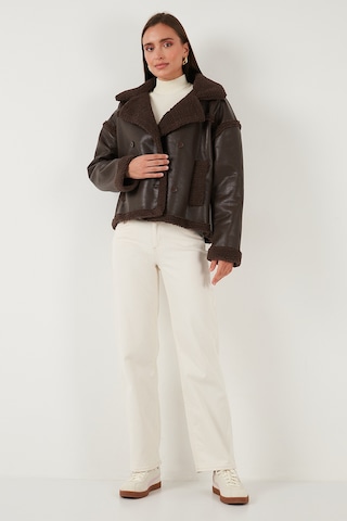 Lela Oversize Kruvaze Yaka Peluş Detaylı Suni Deri Biker Ceket Bayan Mont 6810247 Kahve
