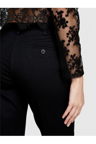 Sisley Streç Pamuklu Kemer Delikli Normal Bel Chino Pantolon Kadın Siyah Pantolon - 324p4byw55ah6