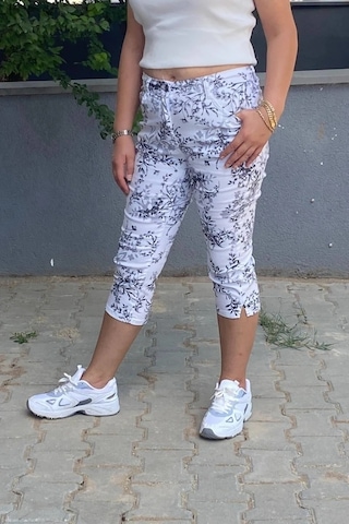 Kadın Beyaz-siyah Yaprak Deseli Kot Kapri Beyaz-siyah