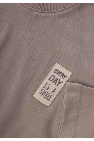 Cigit Etiket Detaylı Mevsimlik T-shırt 2-10 Yaş Vizon Vizon