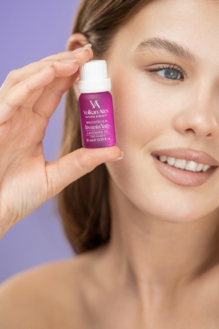 Volkan Ates Natural & Beauty Lavandula Angustifolia Saf Lavanta Yağı İçten Damlalıklı 10 Ml