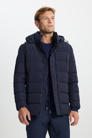 Ac&Co / Altınyıldız Classics Erkek K.lacı Standart Fit Normal Kesim Çıkma Kapüşon Yaka Yan Cepli Mont K.lacı Koyu Lacivert