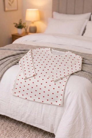 Kadın Pamuklu Desenli Kaşkorse Pijama Takımı Kırmızı Kalpli