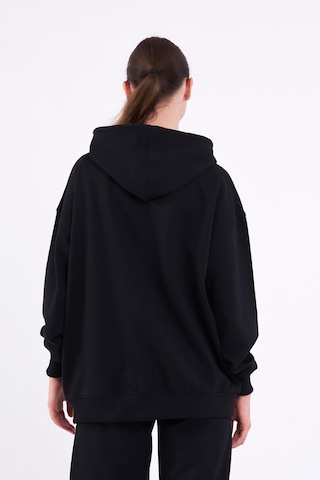 MMetalic Siyah Kanguru Cepli Kapüşonlu Fermuarlı Oversize Kadın Sweatshirt 001