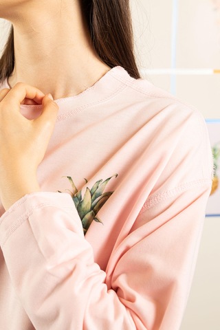 Ters Dikiş Detaylı Ananas Desenli Bisiklet Yaka Sweatshirt Pembe