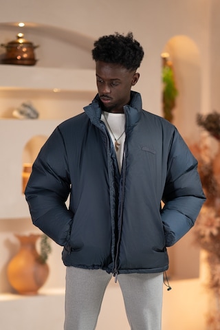 Oversize Bol Kesim Dik Yaka Fermuar Kapamalı Şişme Mont Lacivert