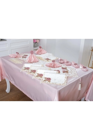 Afife Kadife Krem Pudra Sofra Takımı 8 Kişilik 160x230 Cm 34 Parça -1426 Çok Renkli