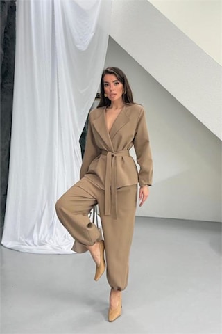 Neşeli Butik Vizon Kahverengi Kuşak Detaylı Oversize Şalvar Pantolon Blazer Ceket Takım Nbnp023