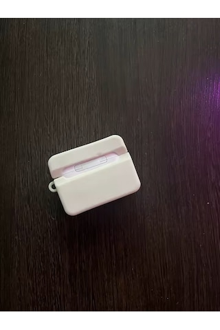 Apple Uyumlu AirPods Pro 3 2025 Kulaklık Melek Figürlü Silikon Kılıf + Kanca Krem