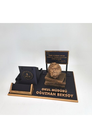 Kişiye Özel Okul Müdürü Masa İsimliği Ve Kartvizitlik Gold - Siyah