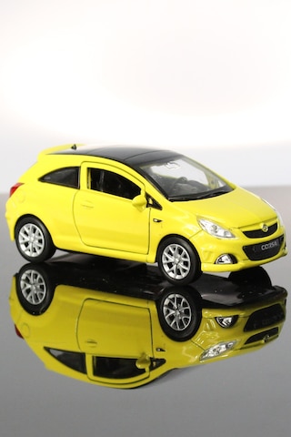Toyaş Opel Corsa Opc Sarı Çek Bırak Metal Model Oyuncak Araba 11 Cm