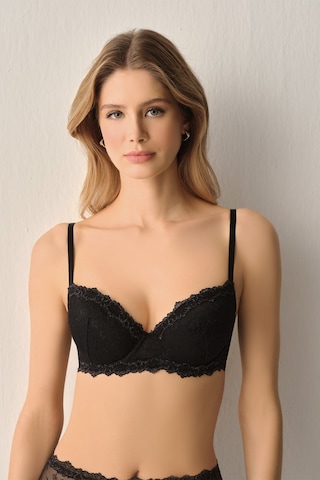 Suwen Cosmopolitan Dantelli Yarı Destekli Balenli Sütyen St4453609a012 Siyah