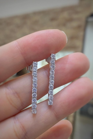 Gümüş Su Yolu Taşlı Küpe Dy56523e3 Diğer