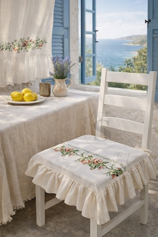 Romantik Ege Turuncu Gül Kanaviçe Nakışlı Fırfırlı Sandalye Minderi Çok Renkli