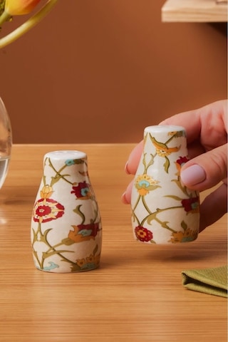 Karaca Nevra Tuzluk Biberlik