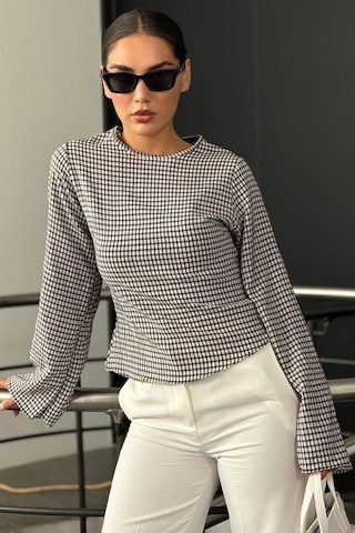 Madmext Siyah Kare Desenli Belden Oturtmalı Bluz Mg2849